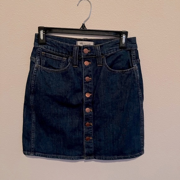 Madewell Denim A-Line Button-Up Skirt-like new! - Picture 2 of 4